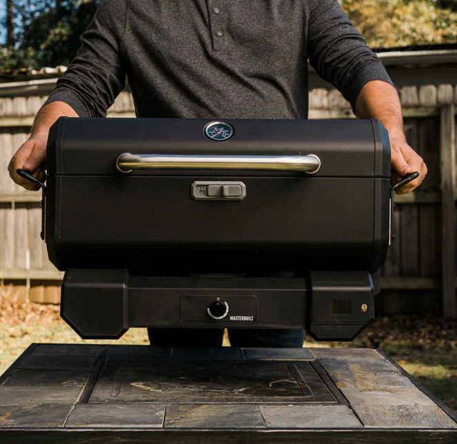 Masterbuilt Masterbuilt Portable Charcoal Grill