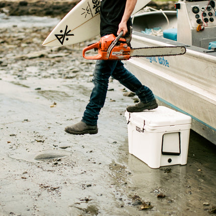 YETI Yeti Tundra 35 Hard Cooler Navy