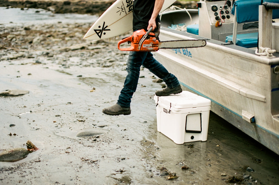 YETI Yeti Tundra 75 Hard Cooler Tan